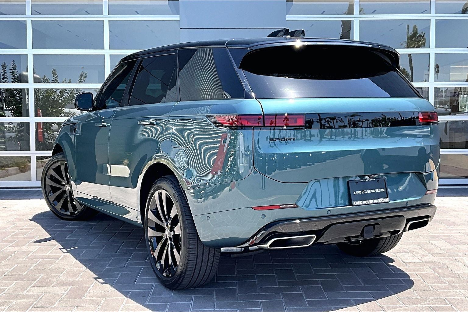 2025 Land Rover Range Rover Sport Plug-in Hybrid Dynamic SE