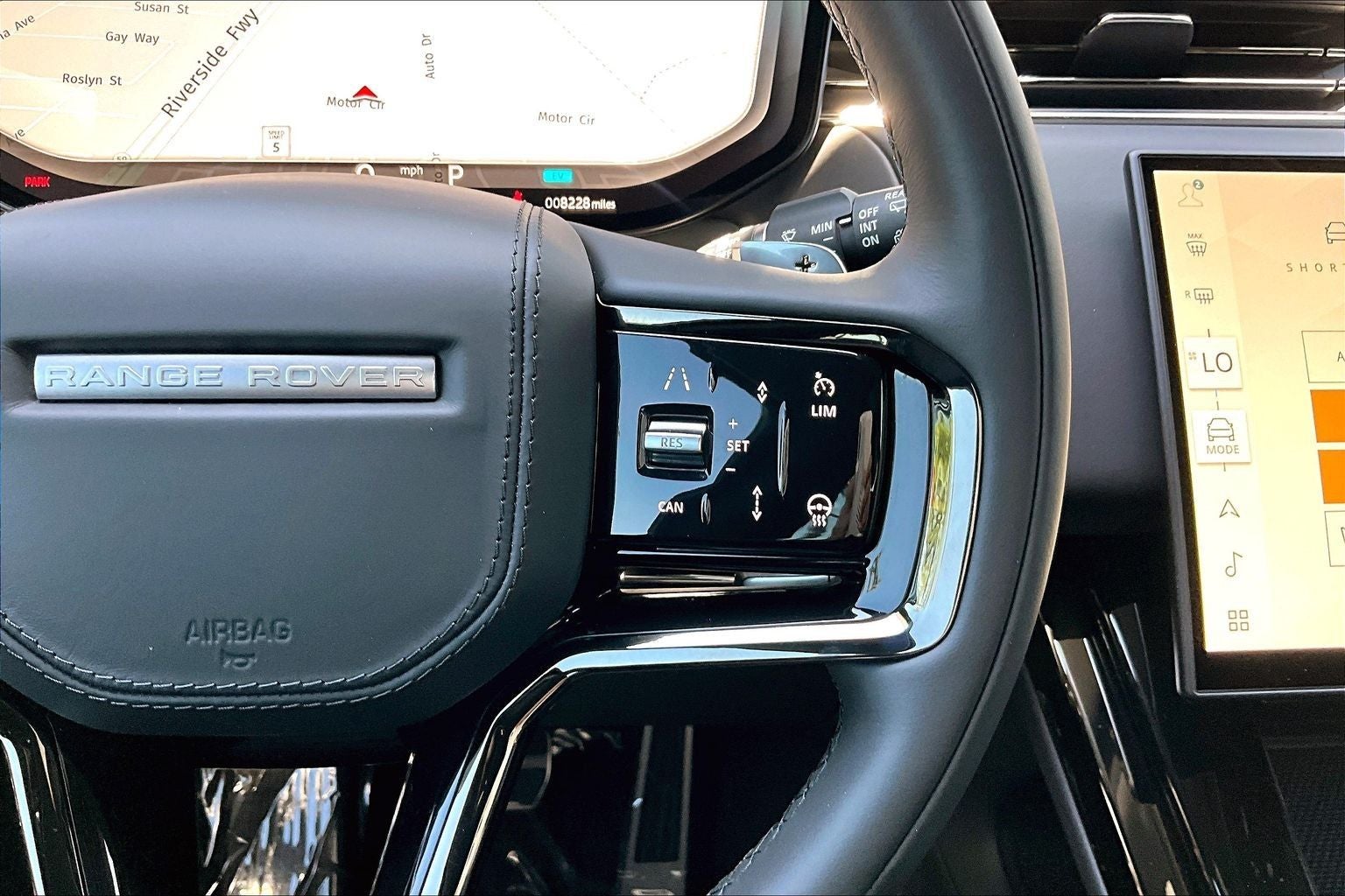 2025 Land Rover Range Rover Sport Plug-in Hybrid Dynamic SE