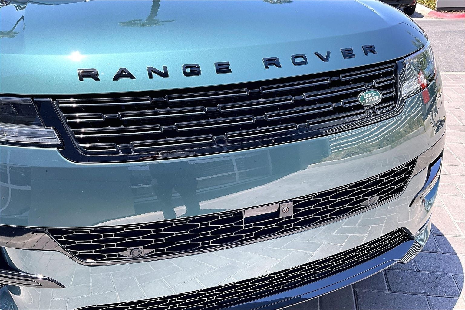 2025 Land Rover Range Rover Sport Plug-in Hybrid Dynamic SE