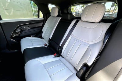 2026 Land Rover Range Rover Sport Dynamic SE