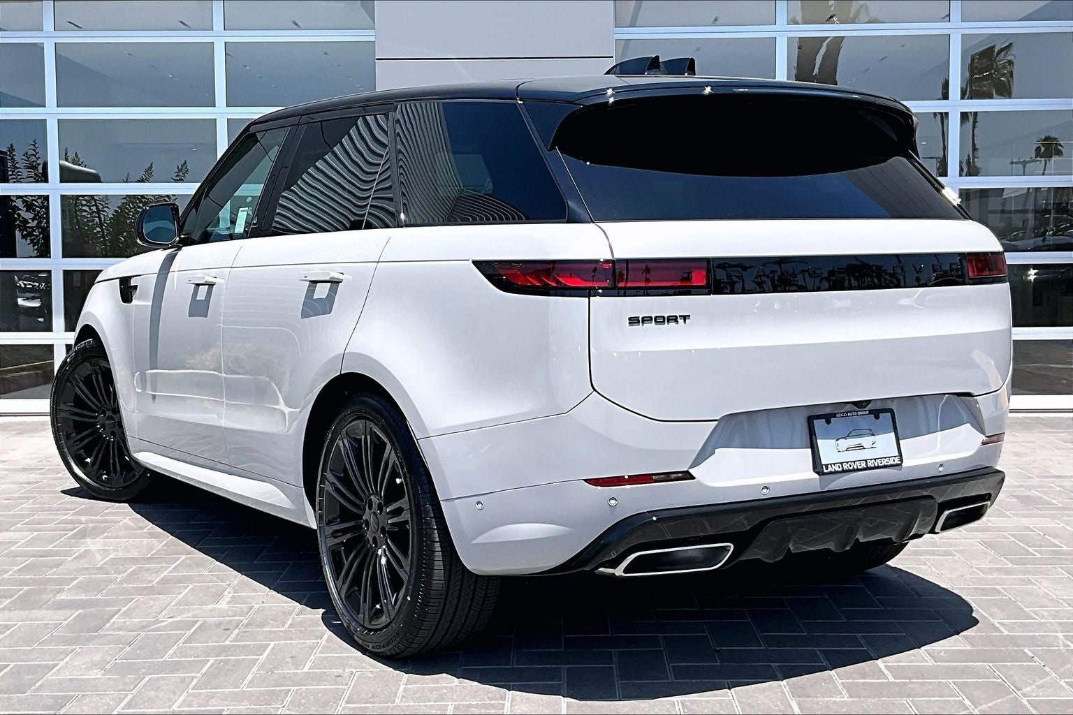 2026 Land Rover Range Rover Sport Dynamic SE