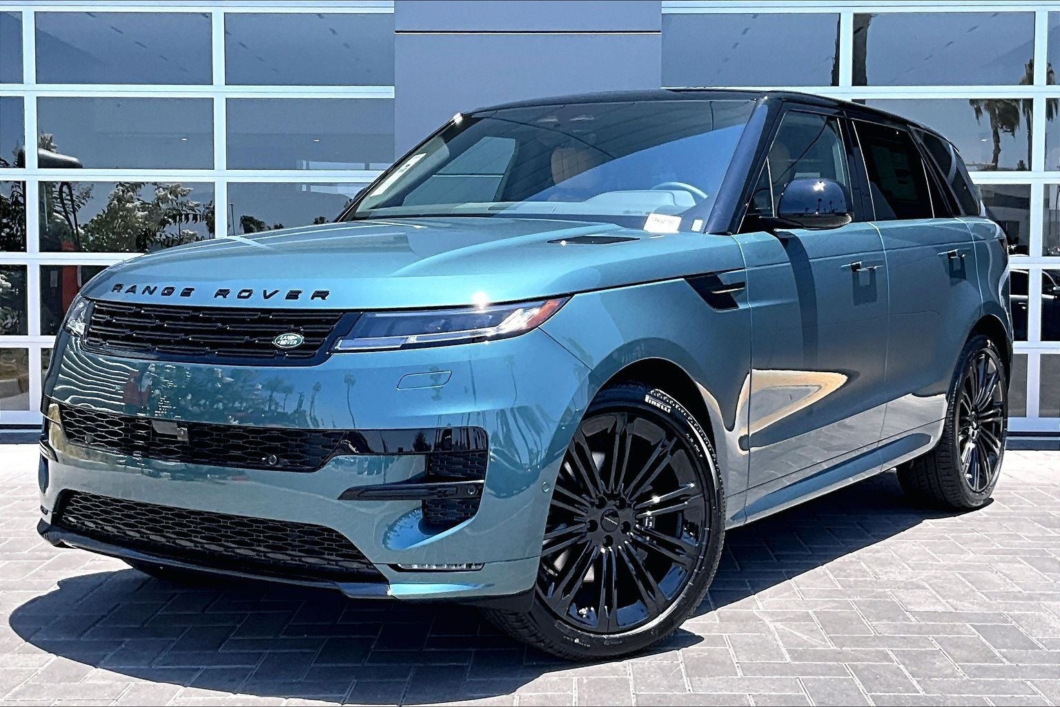 2026 Land Rover Range Rover Sport Dynamic SE