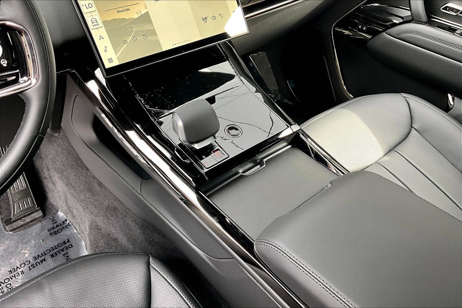2027 Land Rover Range Rover Sport Dynamic SE
