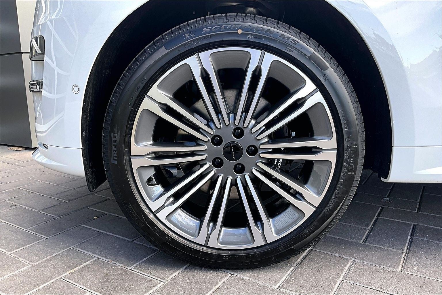 2026 Land Rover Range Rover Sport Dynamic SE