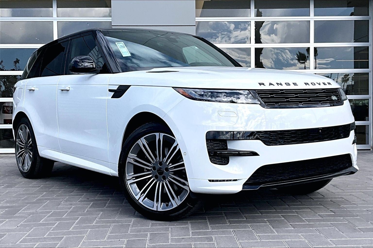 2026 Land Rover Range Rover Sport Dynamic SE