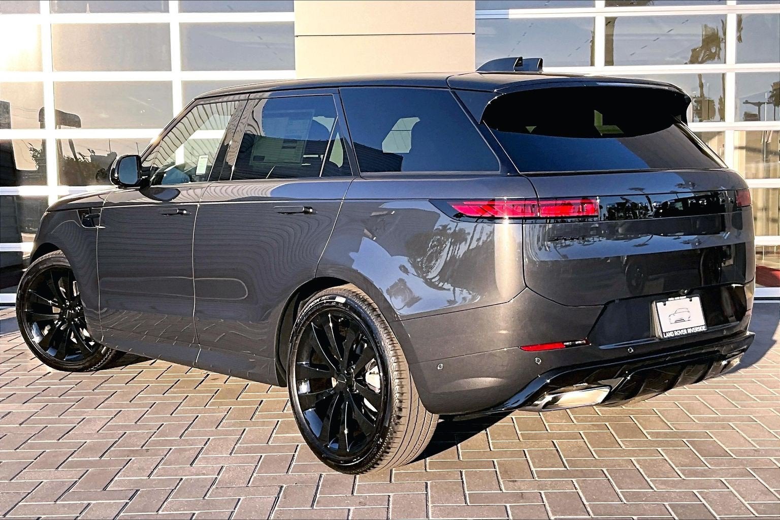 2027 Land Rover Range Rover Sport Dynamic SE