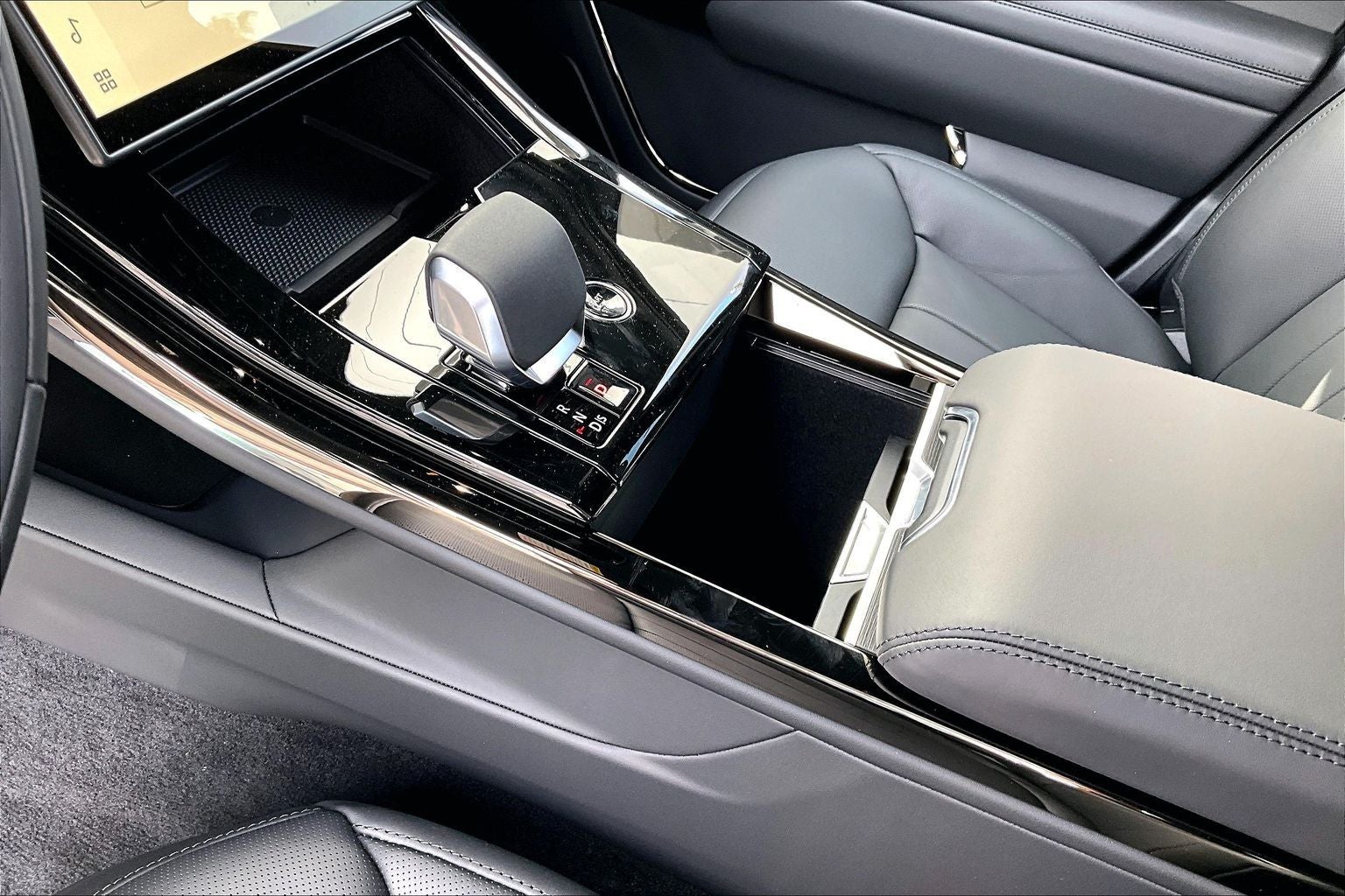 2026 Land Rover Range Rover Sport Dynamic SE