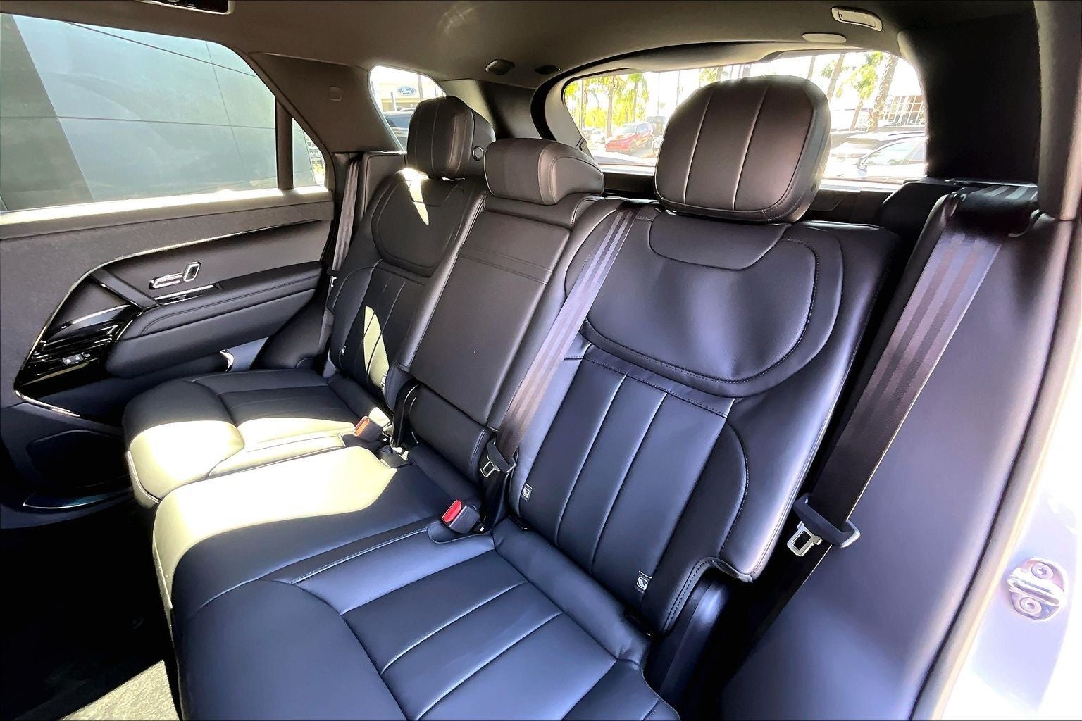 2027 Land Rover Range Rover Sport Dynamic SE