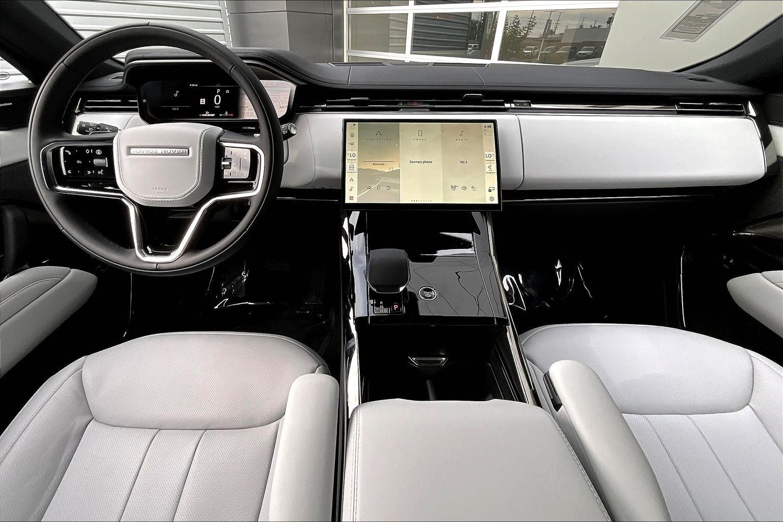 2026 Land Rover Range Rover Sport SE