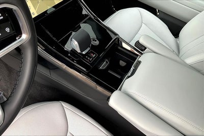 2026 Land Rover Range Rover Sport SE