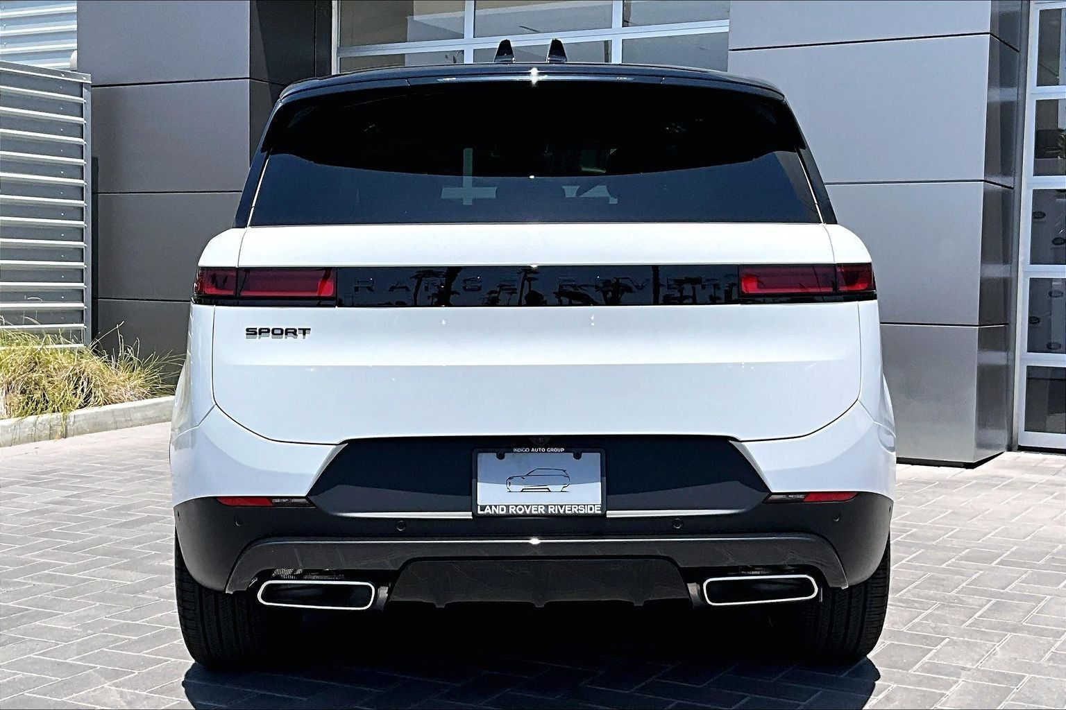 2026 Land Rover Range Rover Sport SE