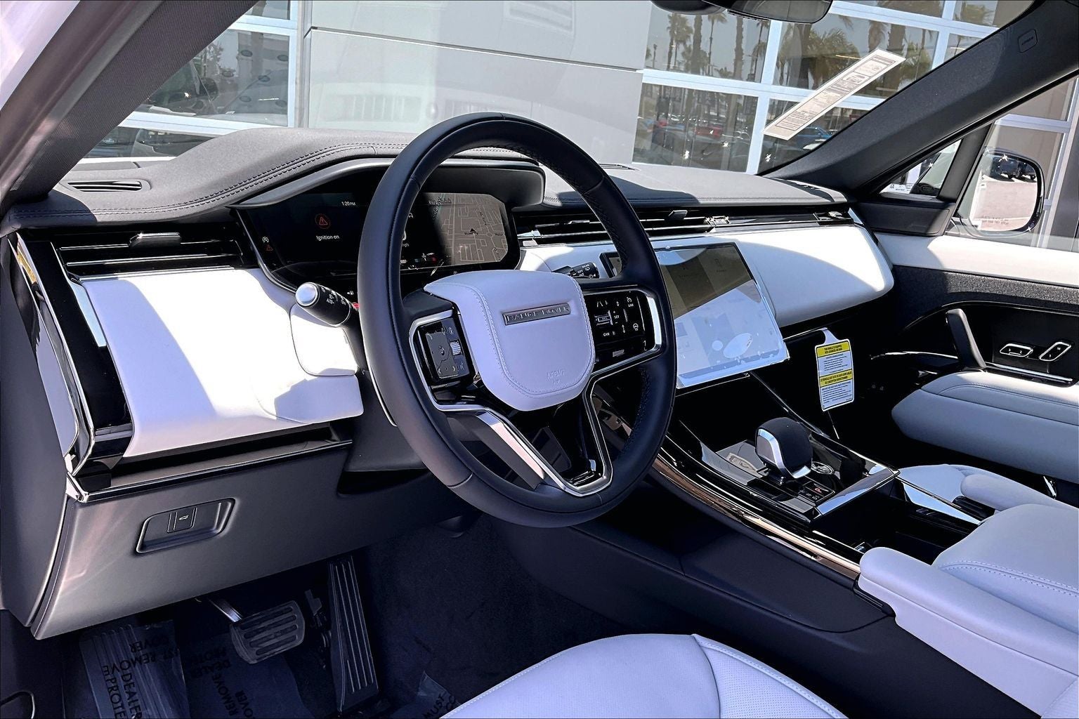 2026 Land Rover Range Rover Sport SE