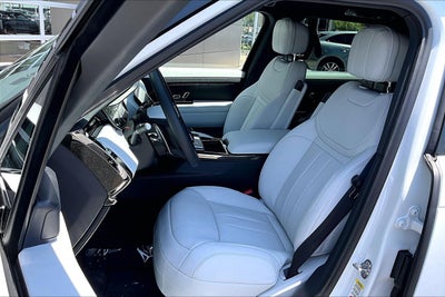 2026 Land Rover Range Rover Sport SE
