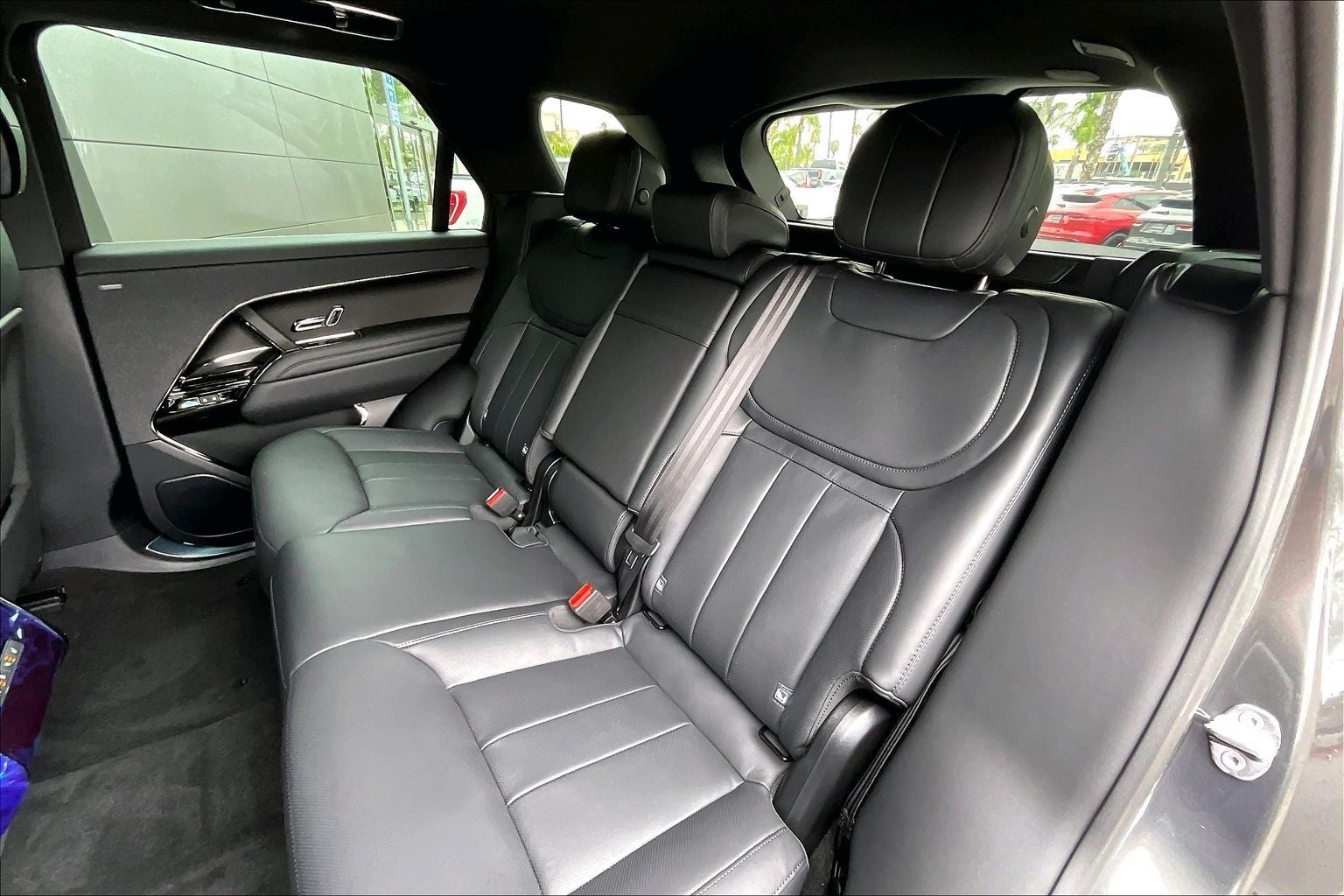 2026 Land Rover Range Rover Sport SE