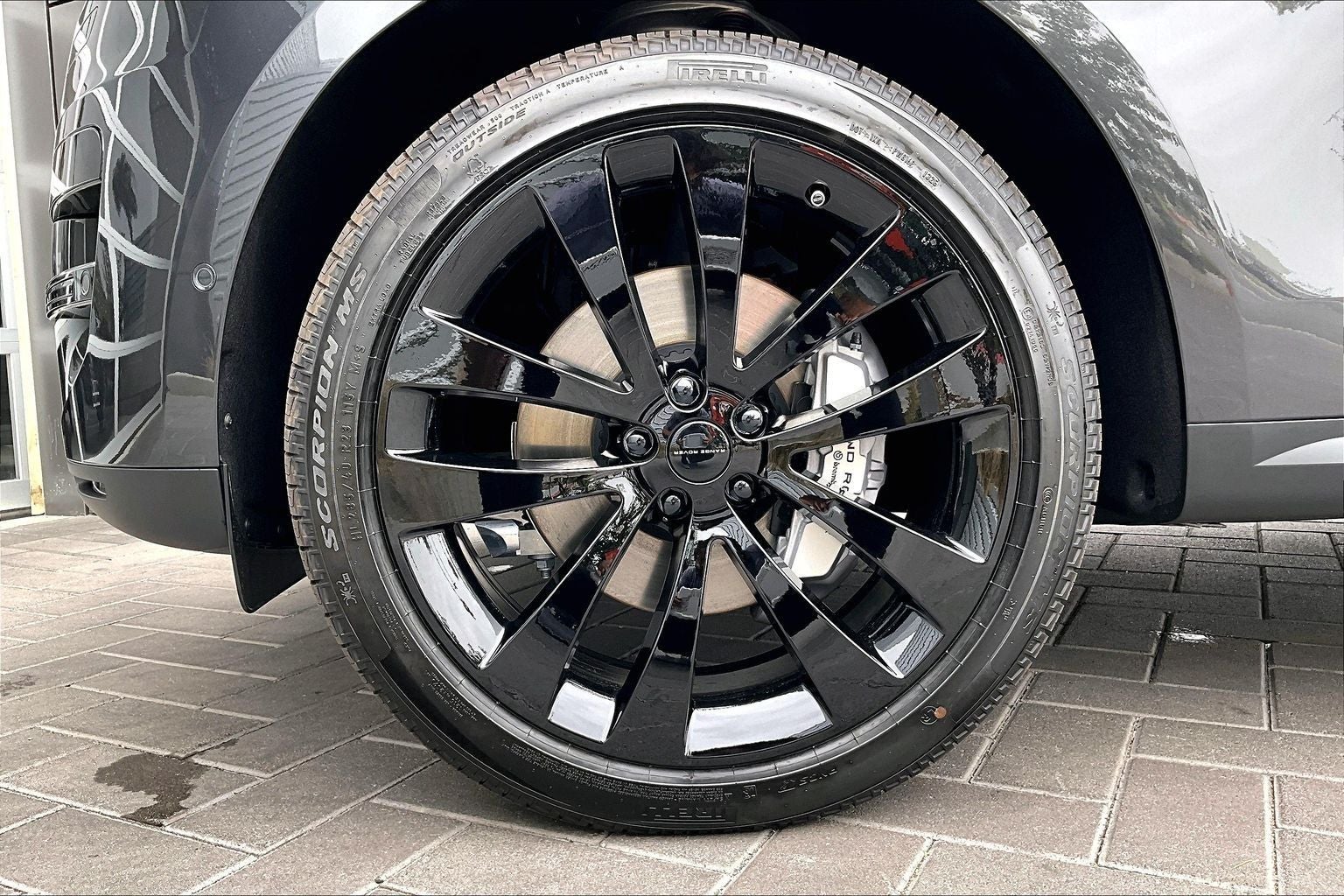 2026 Land Rover Range Rover Sport SE
