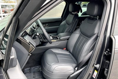 2026 Land Rover Range Rover Sport SE