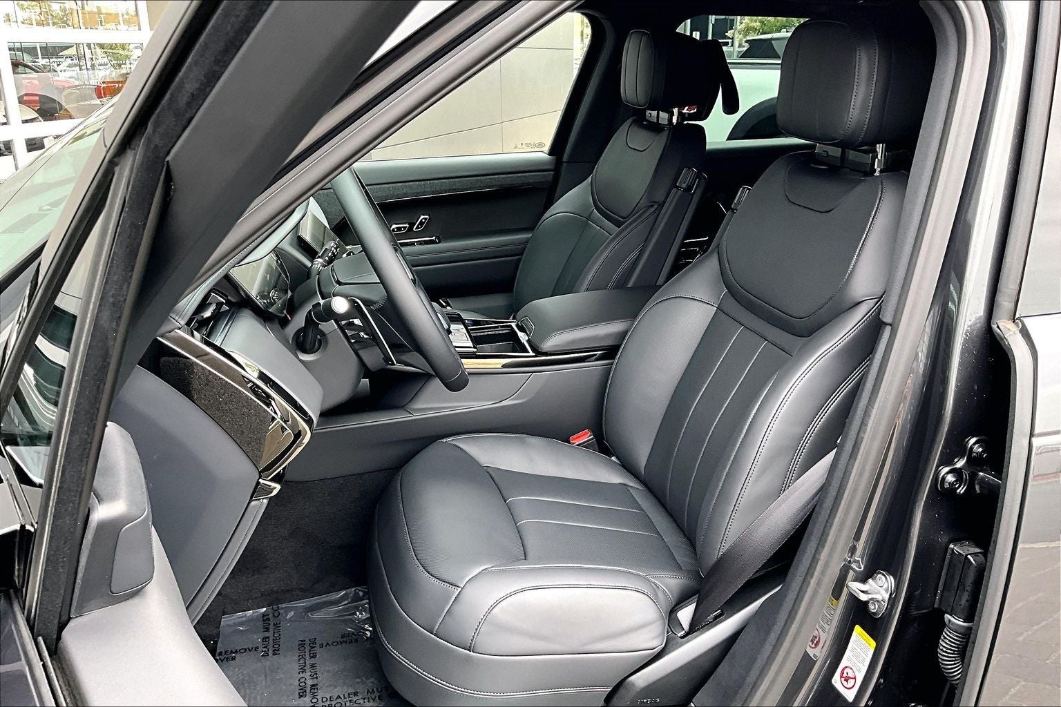 2026 Land Rover Range Rover Sport SE