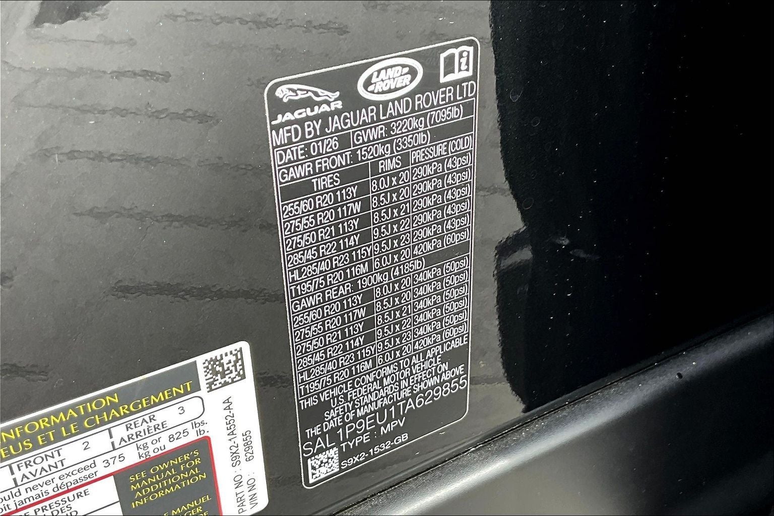 2026 Land Rover Range Rover Sport SE