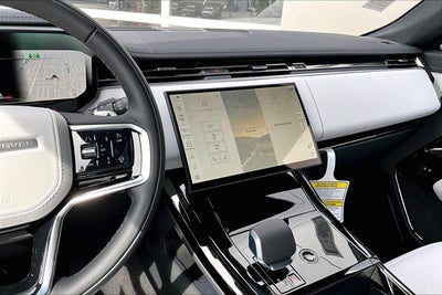 2026 Land Rover Range Rover Sport SE