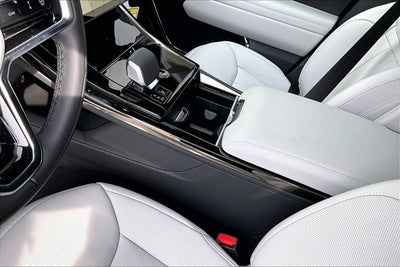 2026 Land Rover Range Rover Sport SE