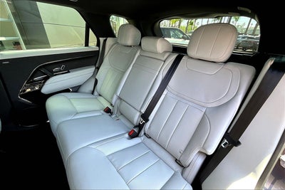 2026 Land Rover Range Rover Sport SE