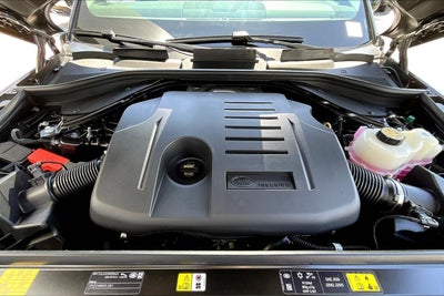 2026 Land Rover Range Rover Sport SE