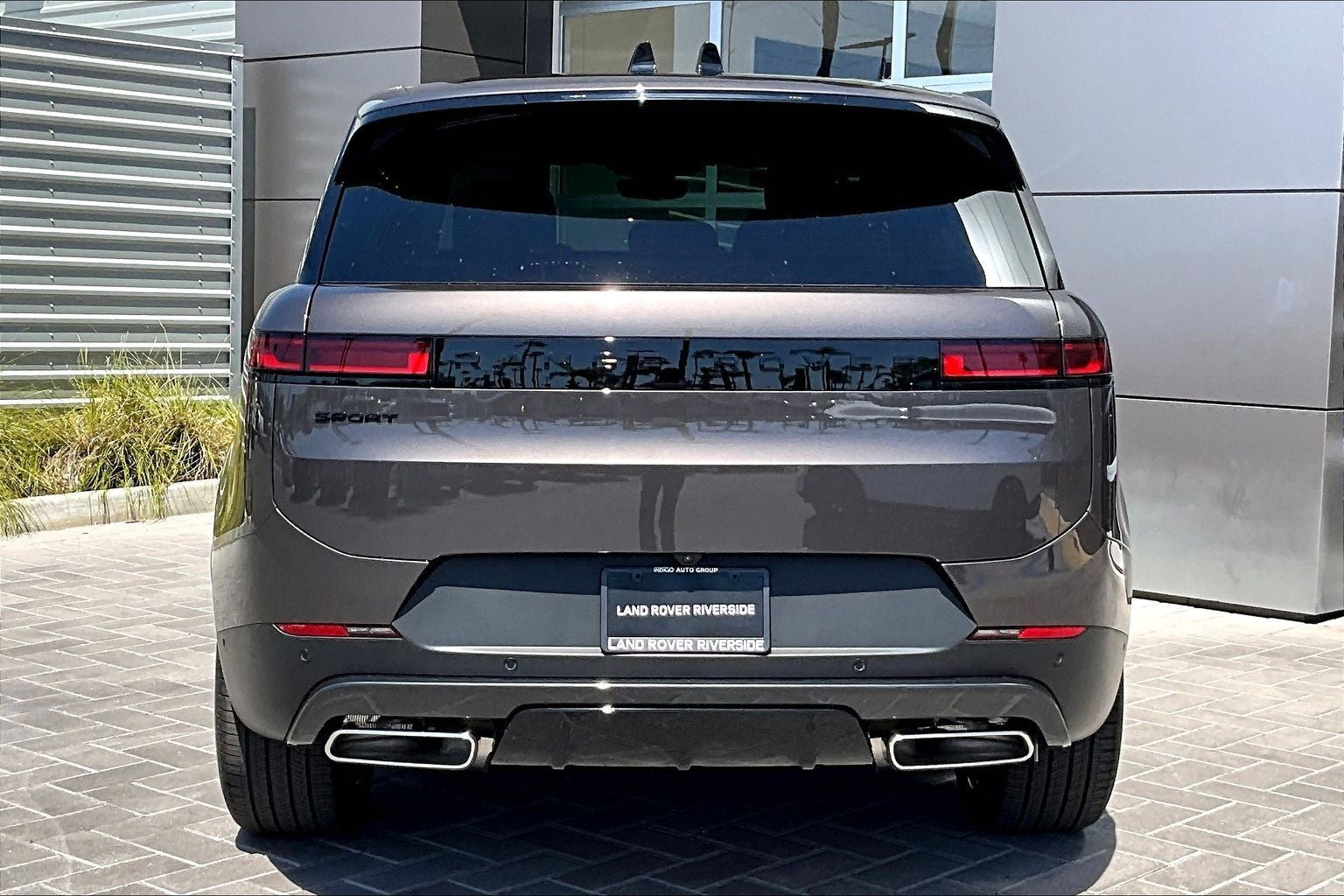 2026 Land Rover Range Rover Sport SE