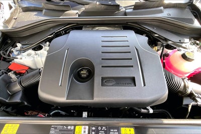 2026 Land Rover Range Rover Sport SE