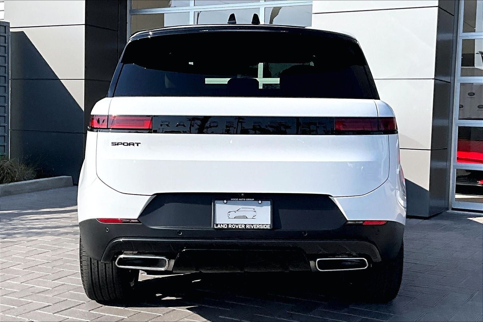 2026 Land Rover Range Rover Sport SE