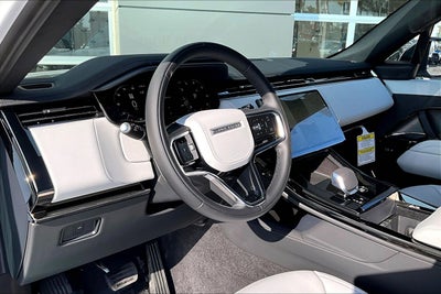 2026 Land Rover Range Rover Sport SE