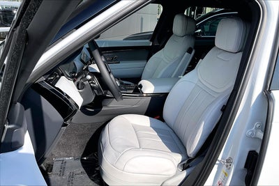 2026 Land Rover Range Rover Sport SE