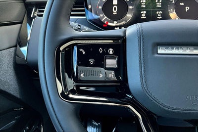 2025 Land Rover Range Rover Sport SE