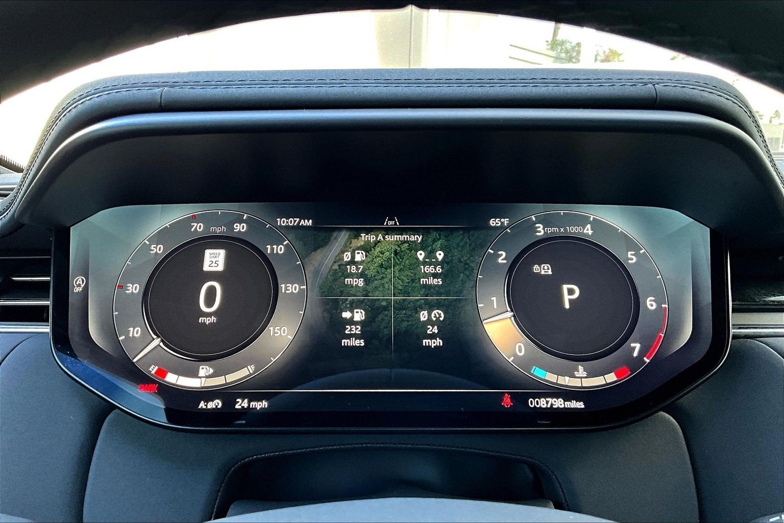 2025 Land Rover Range Rover Sport SE