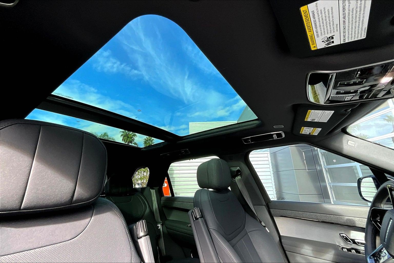 2025 Land Rover Range Rover Sport SE