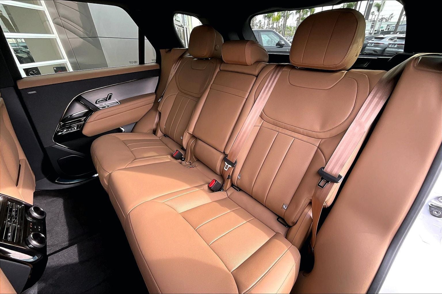 2026 Land Rover Range Rover Sport SE