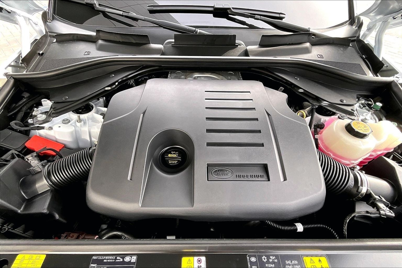 2026 Land Rover Range Rover Sport SE