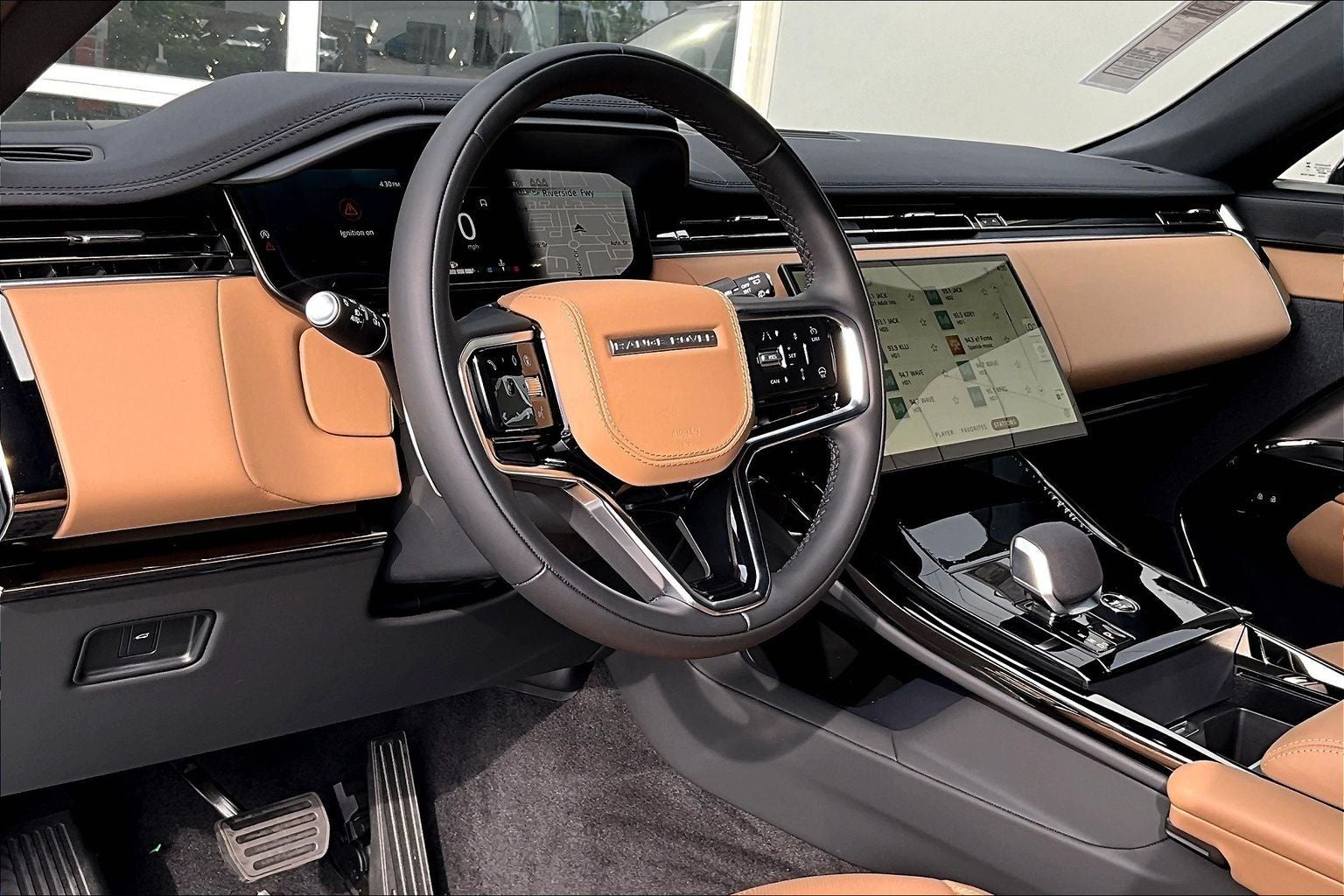 2026 Land Rover Range Rover Sport SE