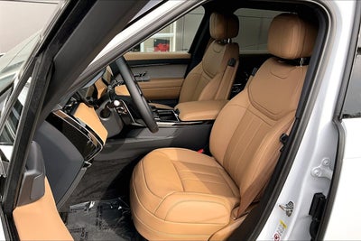 2026 Land Rover Range Rover Sport SE