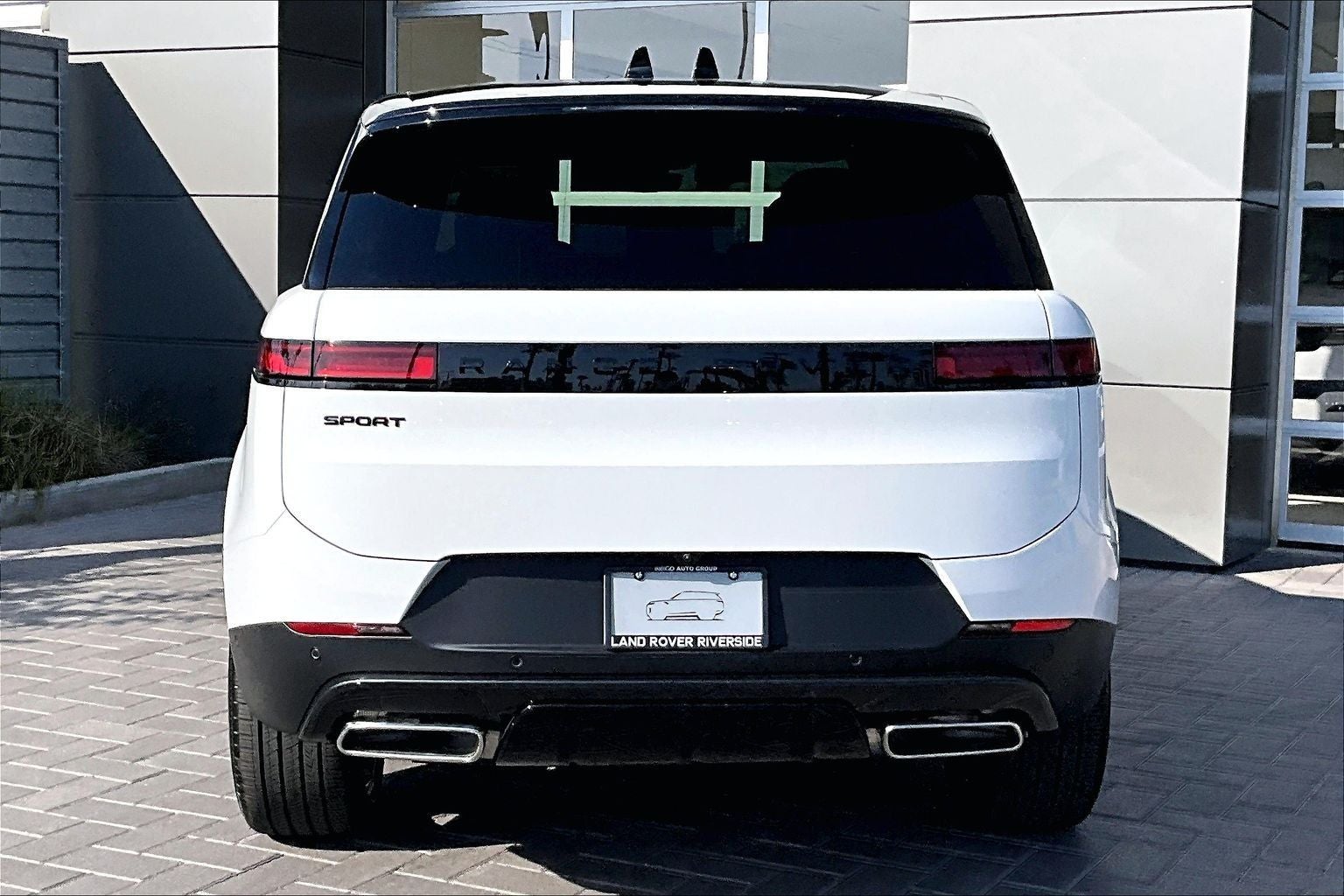 2026 Land Rover Range Rover Sport SE