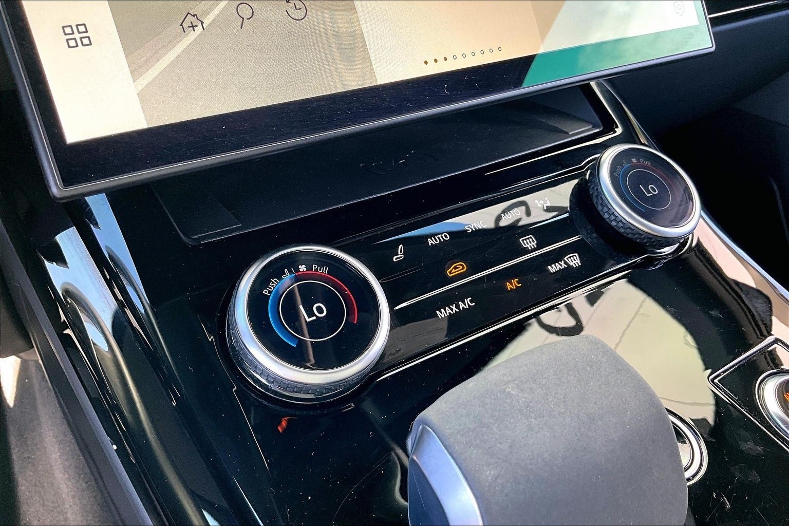 2023 Land Rover Range Rover Sport SE