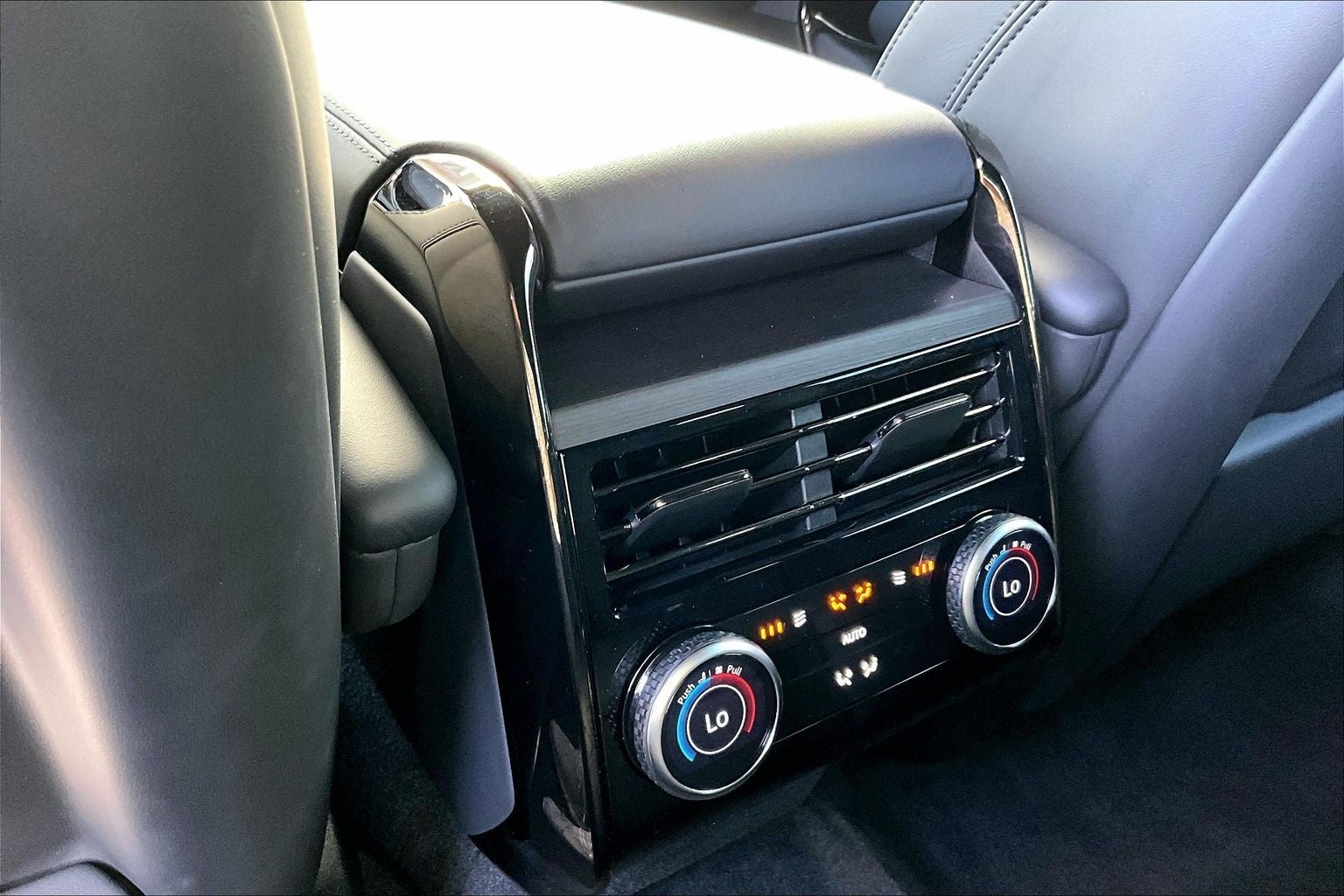 2023 Land Rover Range Rover Sport SE