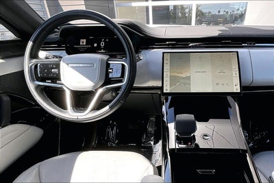 2025 Land Rover Range Rover Sport SE