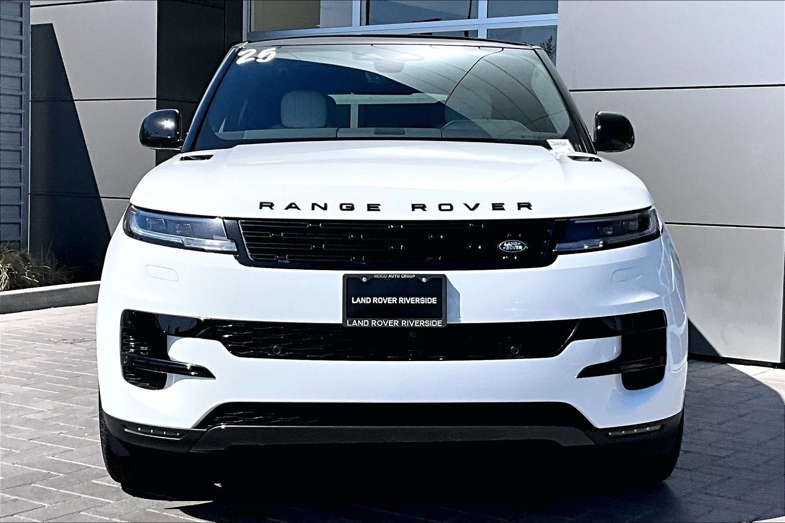2025 Land Rover Range Rover Sport SE