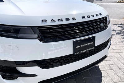 2025 Land Rover Range Rover Sport SE