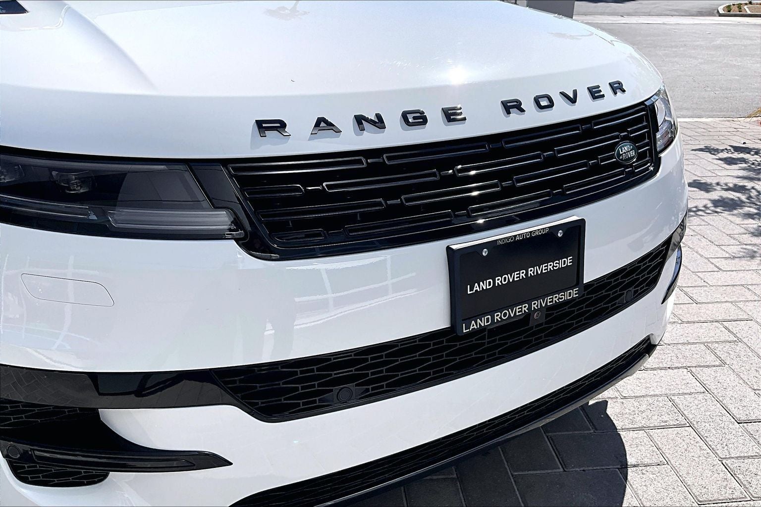 2025 Land Rover Range Rover Sport SE