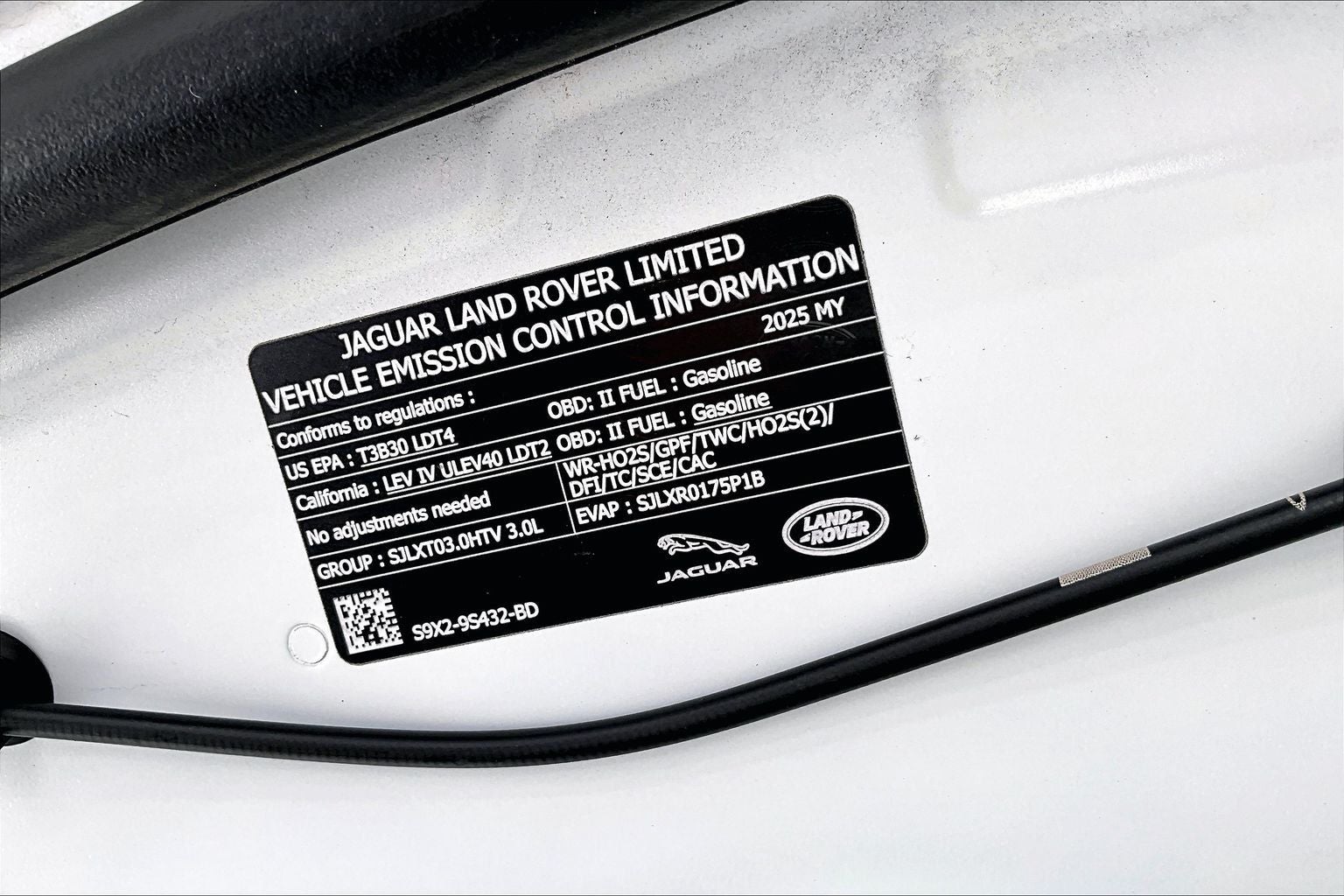 2025 Land Rover Range Rover Sport SE