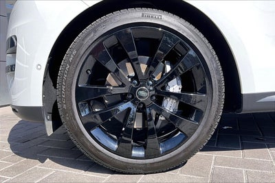 2025 Land Rover Range Rover Sport SE