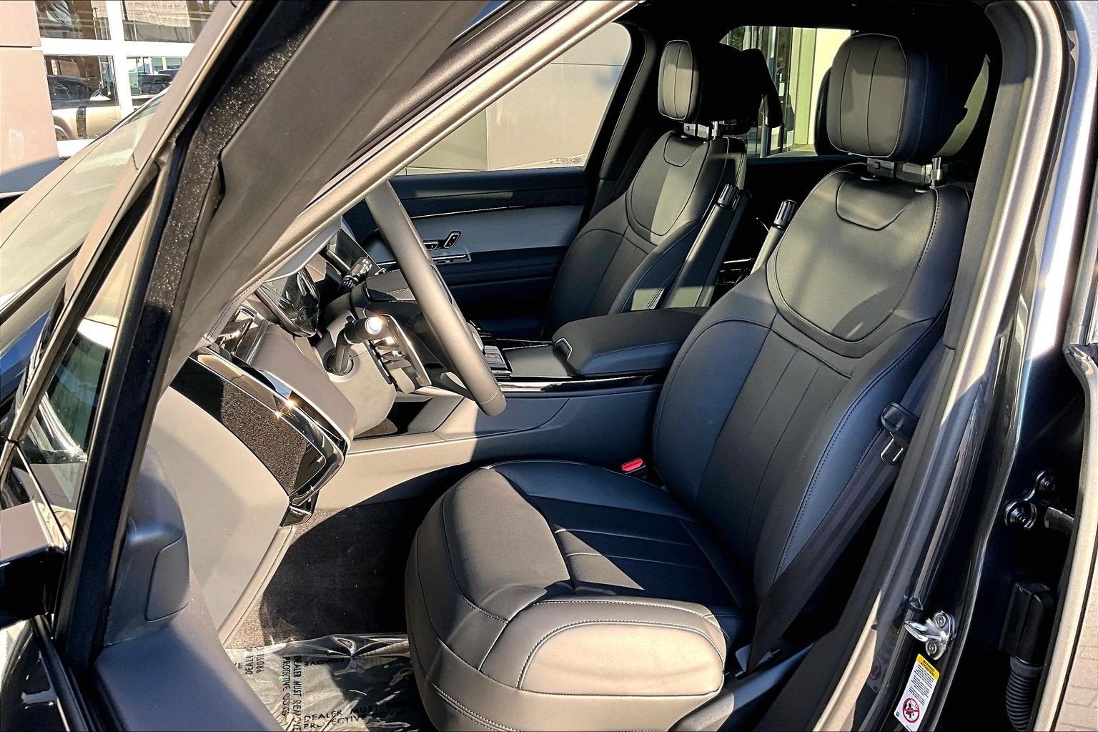 2027 Land Rover Range Rover Sport SE