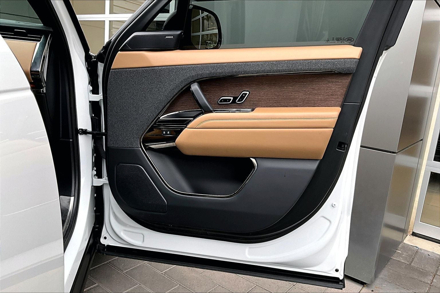 2024 Land Rover Range Rover Sport SE