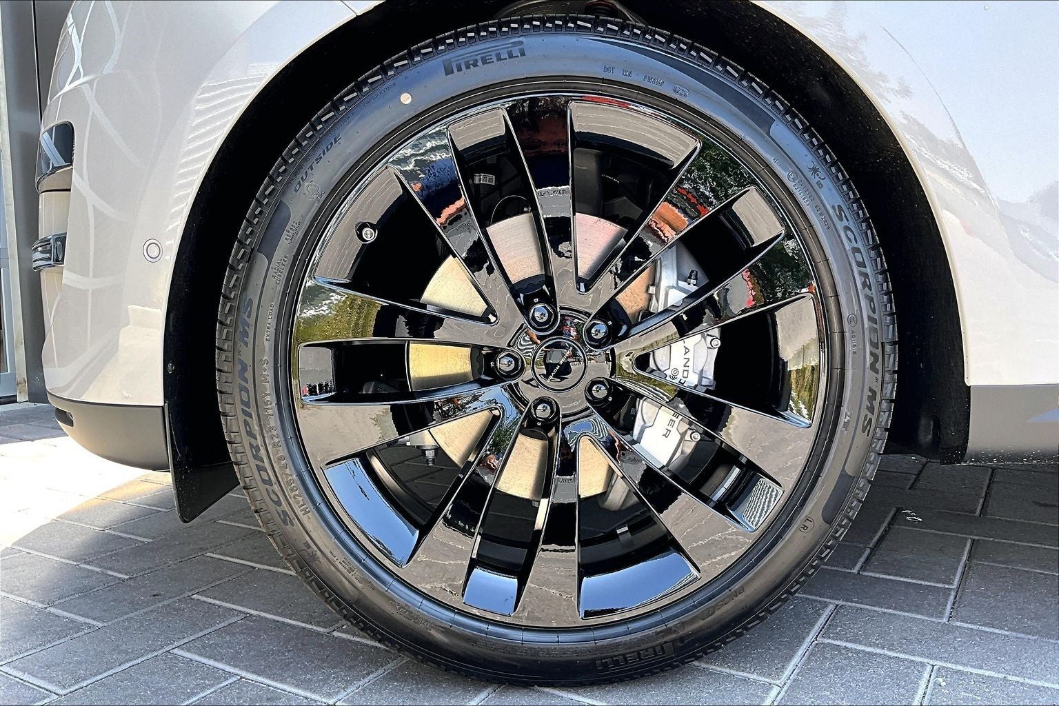 2026 Land Rover Range Rover Sport SE